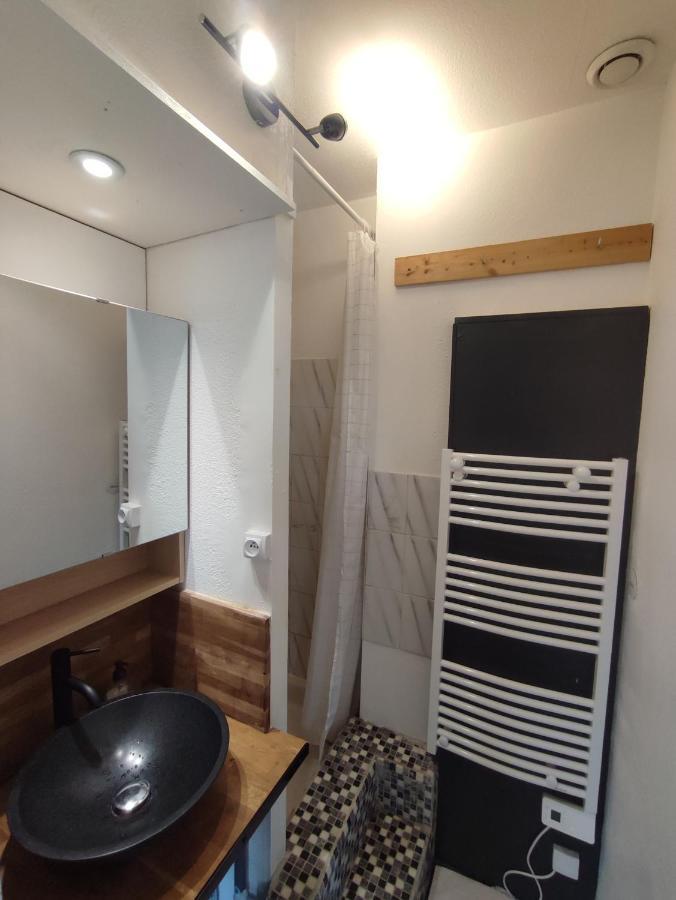 Appartement 2 Pieces Centre De Vannes Avec Parking Prive Exterior photo